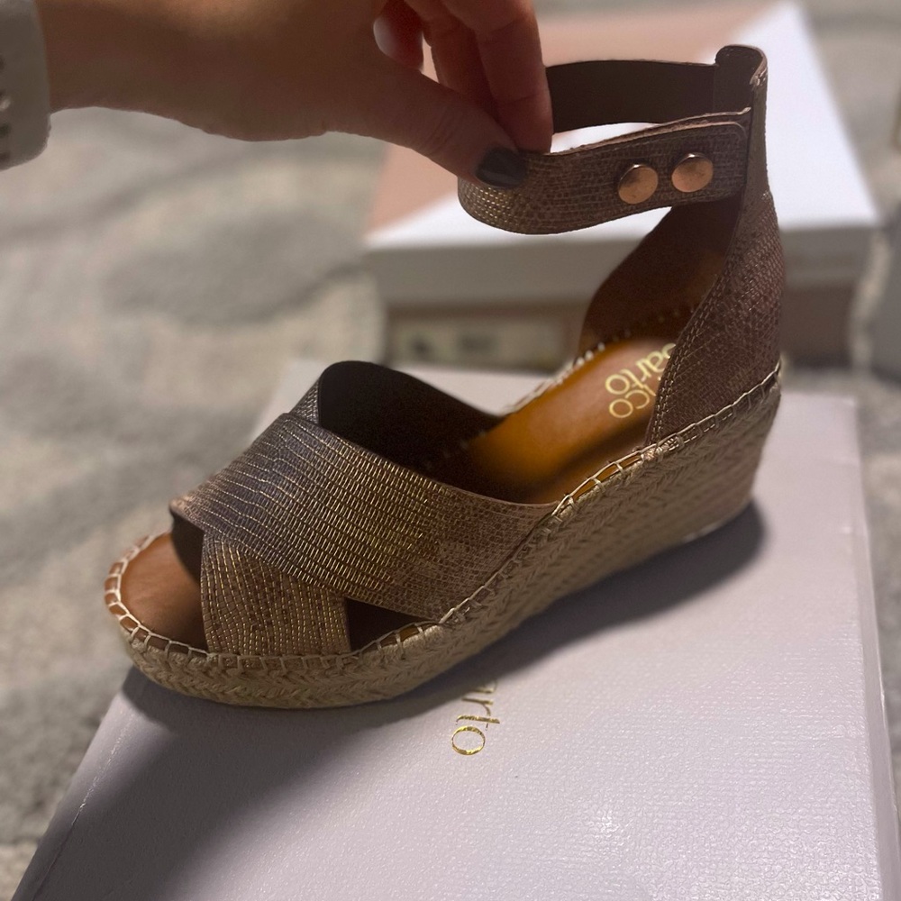 Brand new women’s sandals